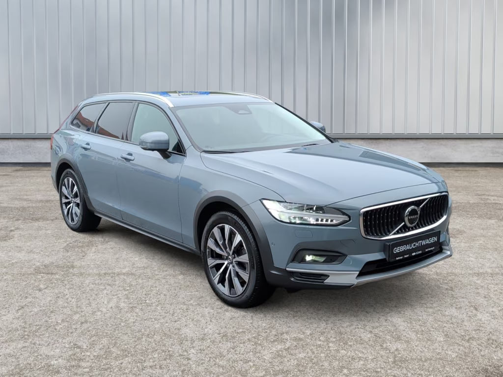 Volvo V90 Cross Country