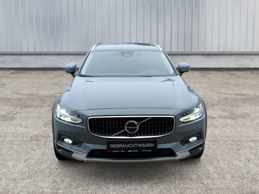 Volvo V90 Cross Country