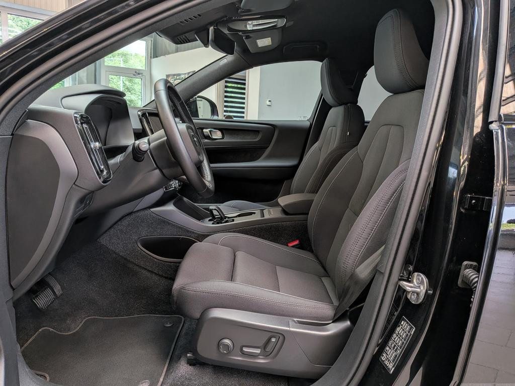 Volvo EX40