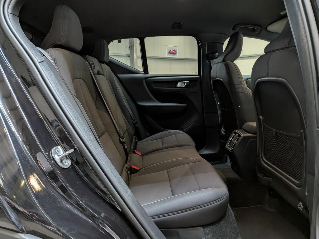 Volvo EX40