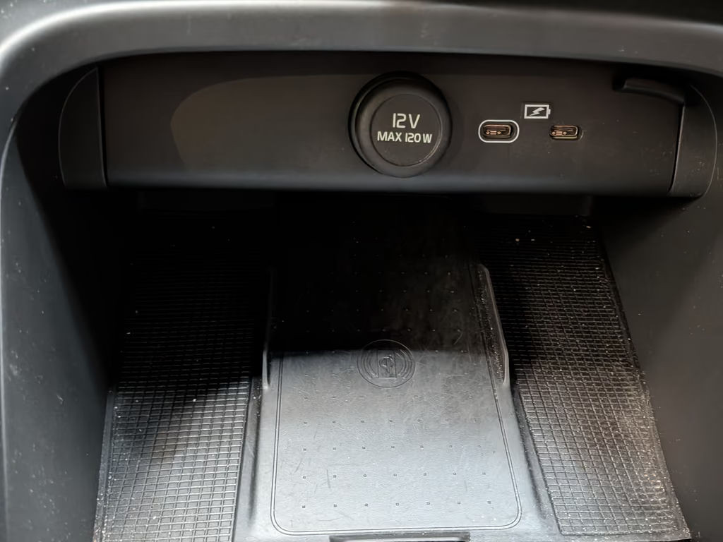 Volvo EX40