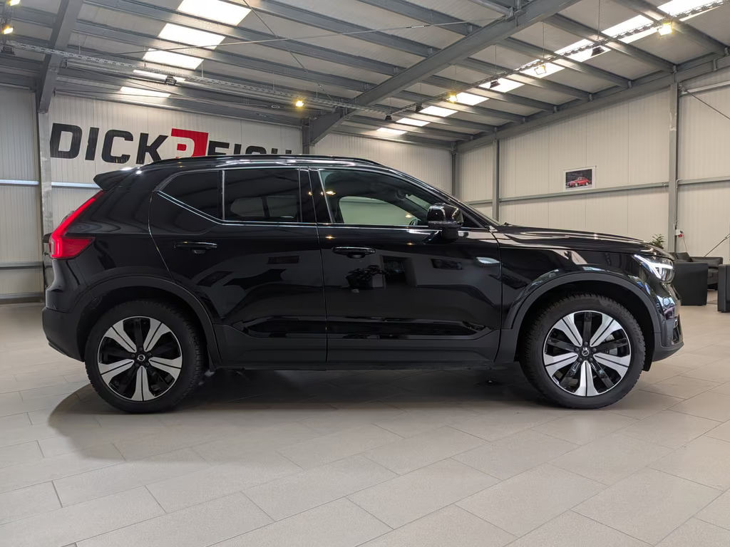 Volvo EX40