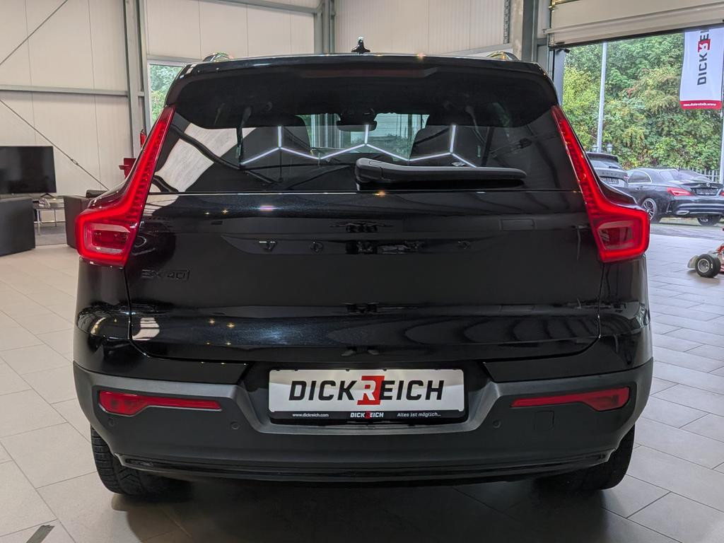 Volvo EX40