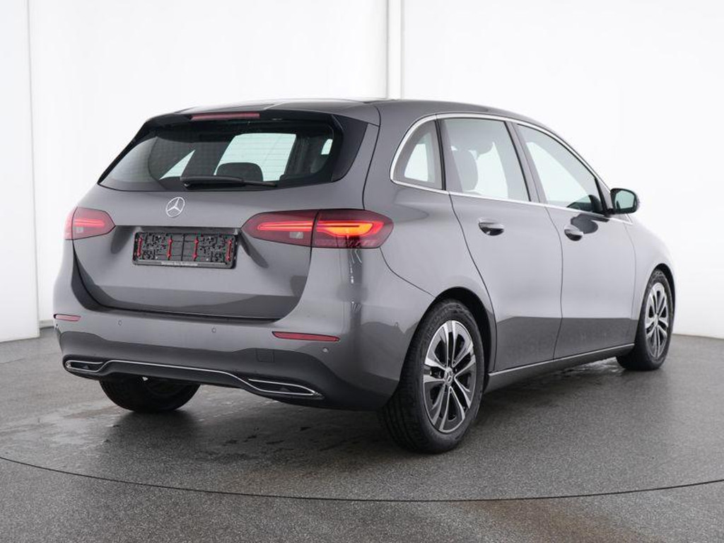 Mercedes-Benz B-Klasse B 220 4MATIC Progressive Sedan