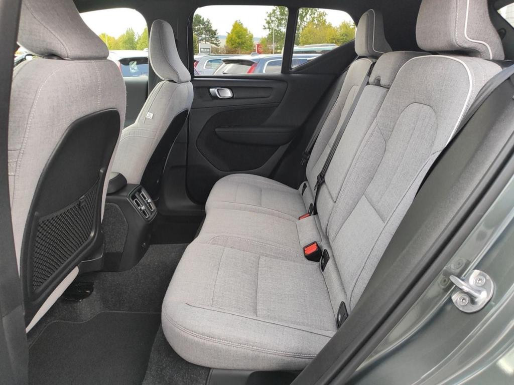 Volvo EX40