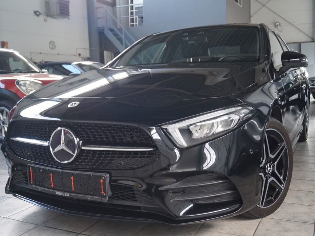 Mercedes-Benz A-Klasse A 250 AMG Line A 250 e