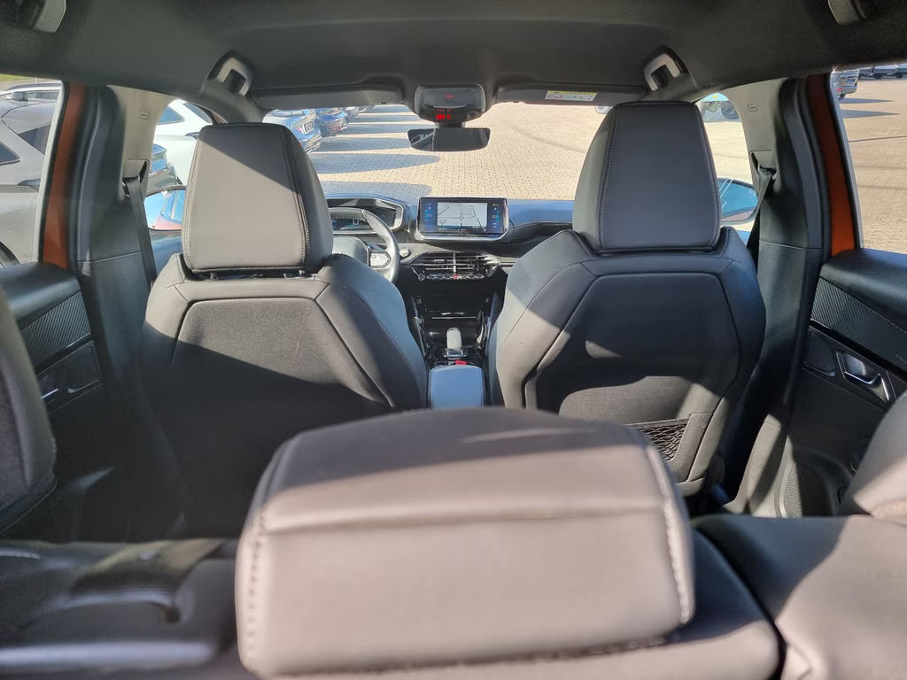 Peugeot e-2008