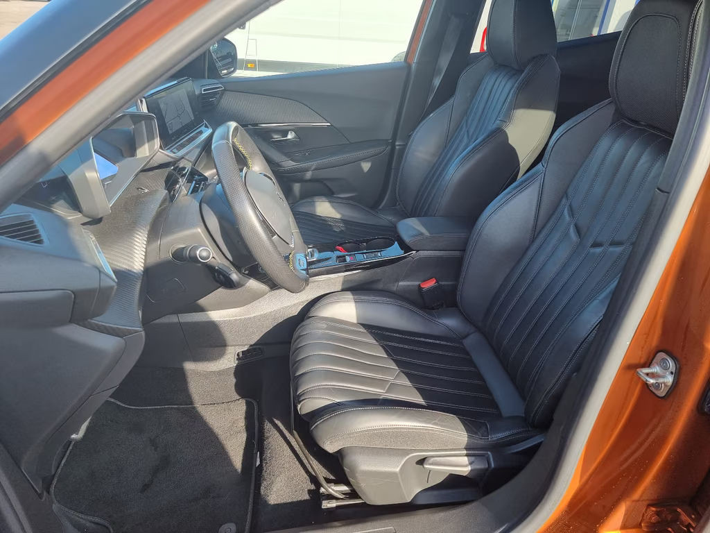 Peugeot e-2008