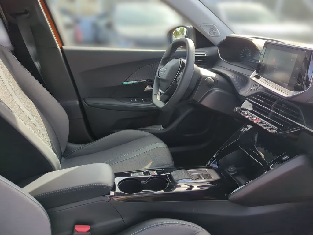 Peugeot e-2008