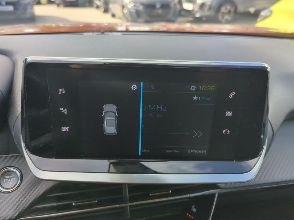 Peugeot e-2008