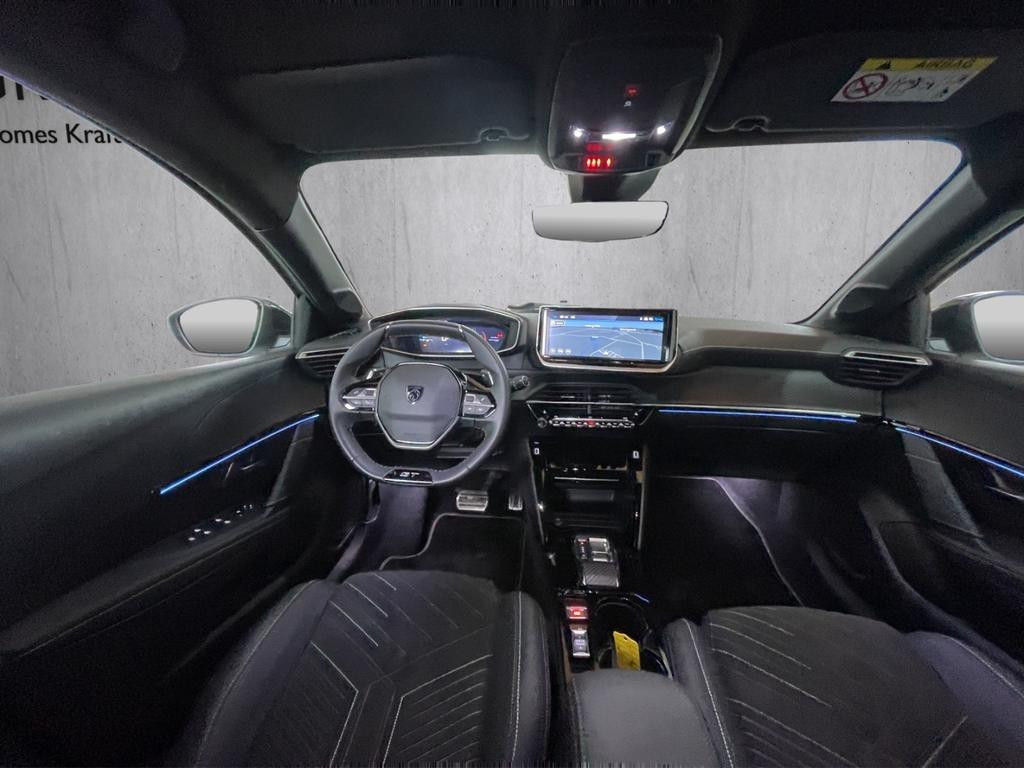 Peugeot e-208