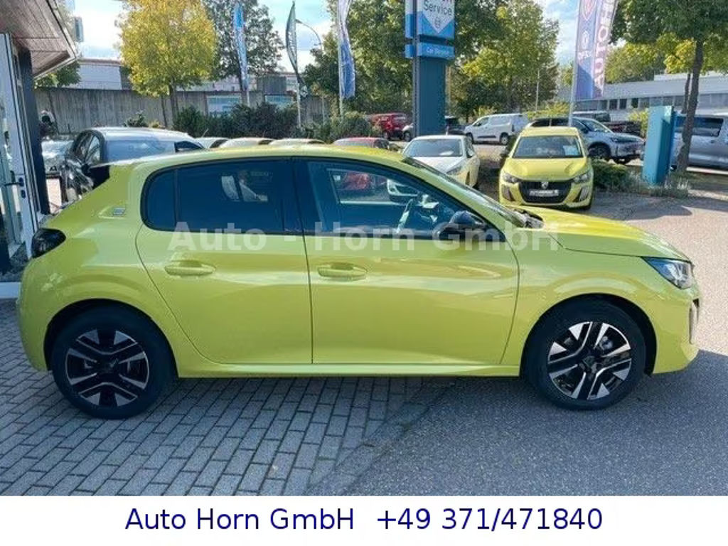 Peugeot e-208