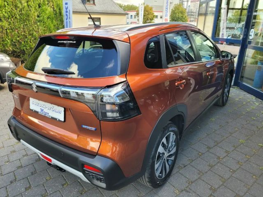 Suzuki S-Cross