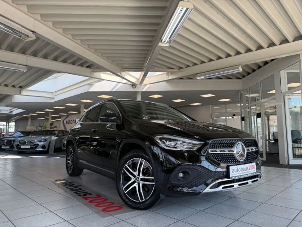 Mercedes-Benz GLA-Klasse GLA 200 Progressive GLA 200 d