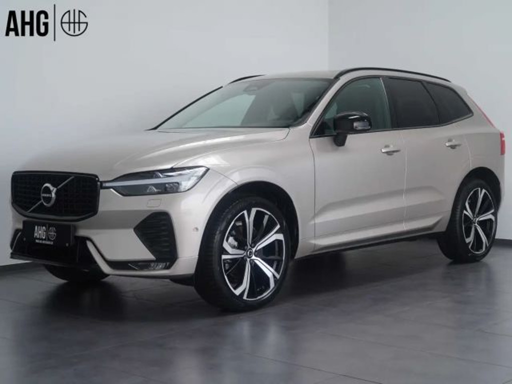 Volvo XC60 Plus Dark