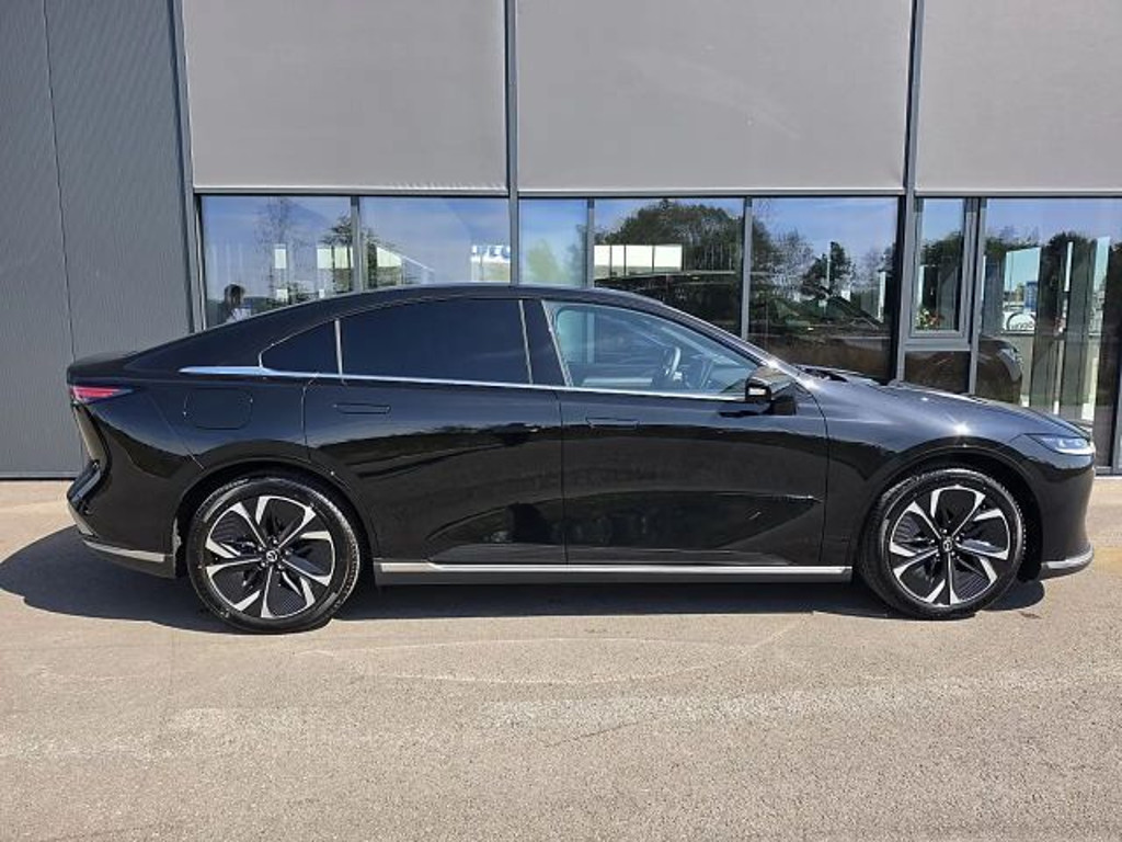 Mazda 6e
