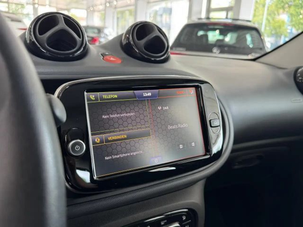 Smart EQ forfour