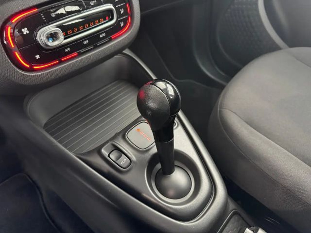Smart EQ forfour