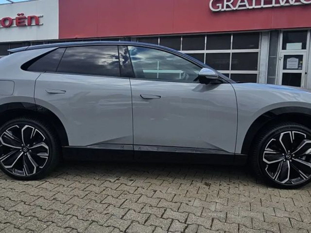 Mazda CX-6e