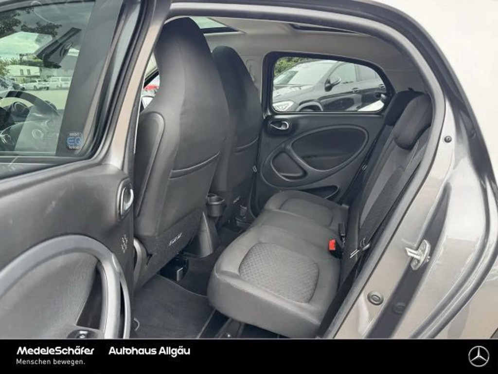 Smart EQ forfour