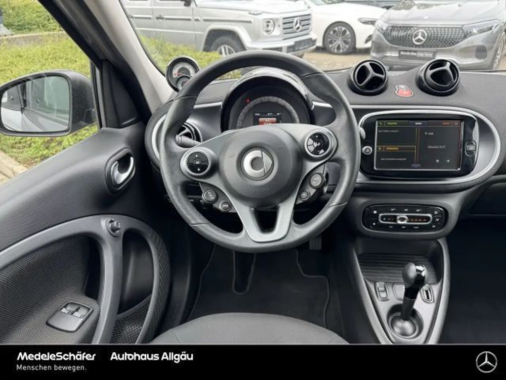 Smart EQ forfour