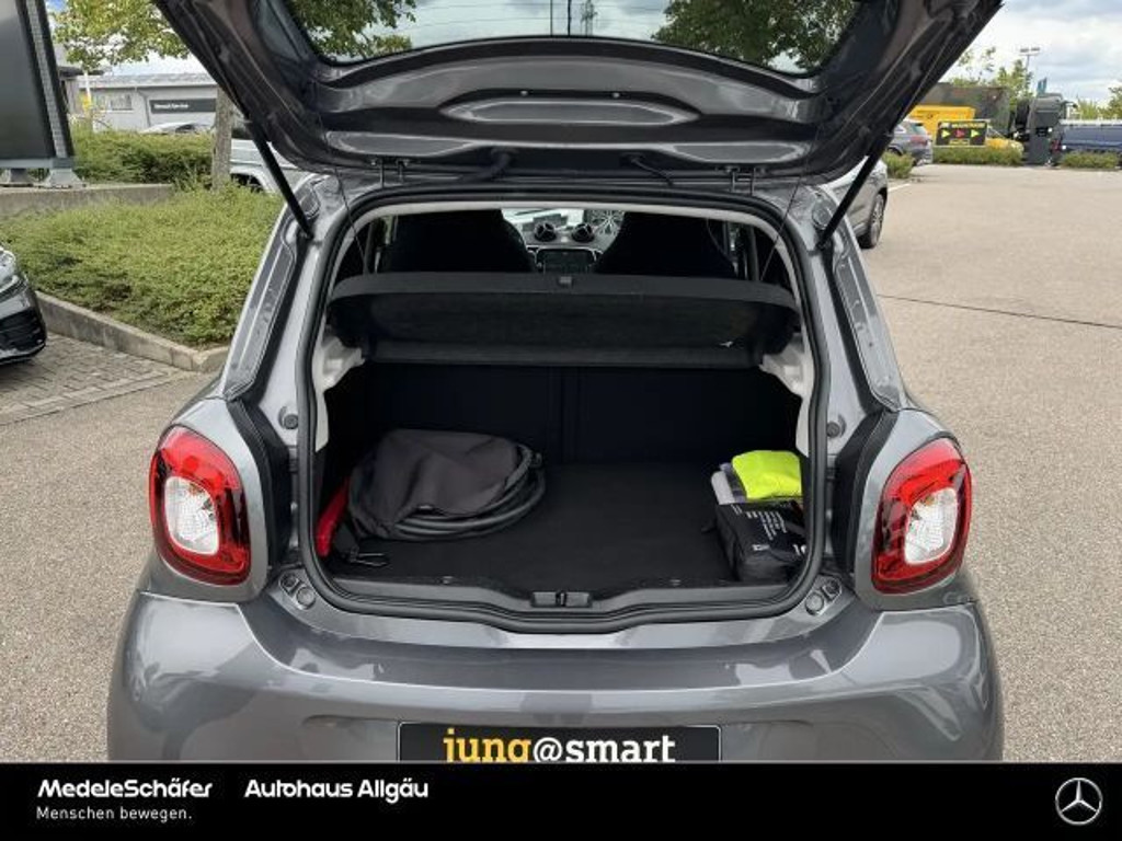 Smart EQ forfour