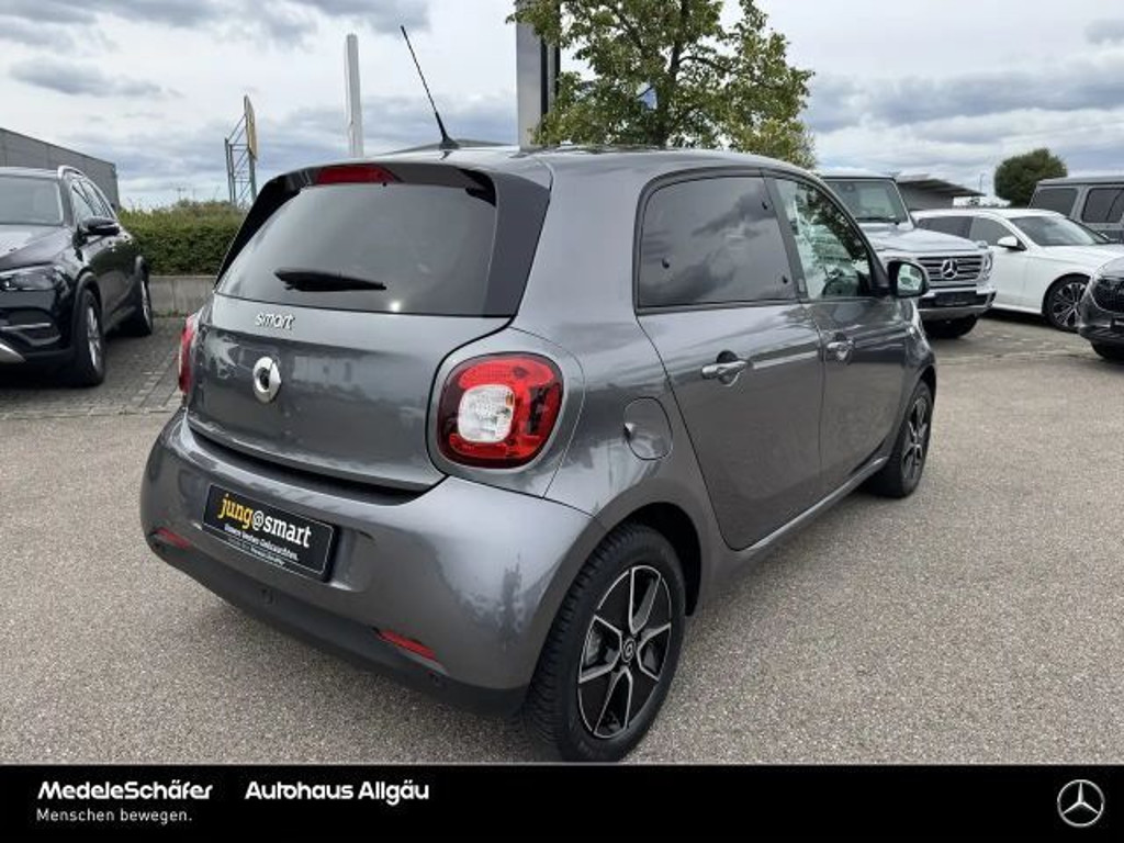 Smart EQ forfour