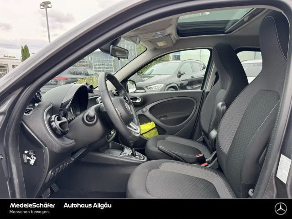 Smart EQ forfour