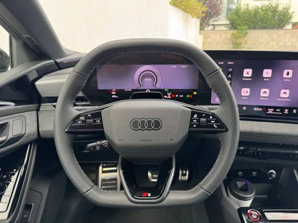 Audi A6 e-tron