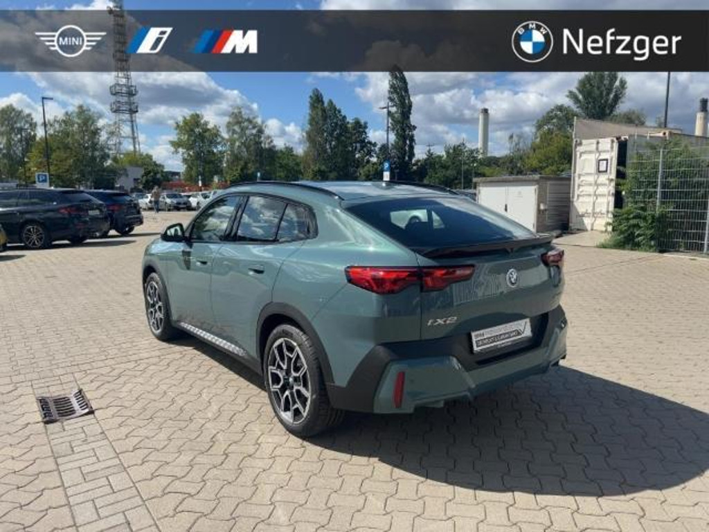 BMW iX2