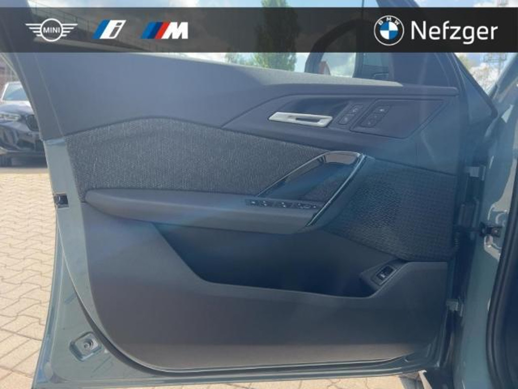 BMW iX2