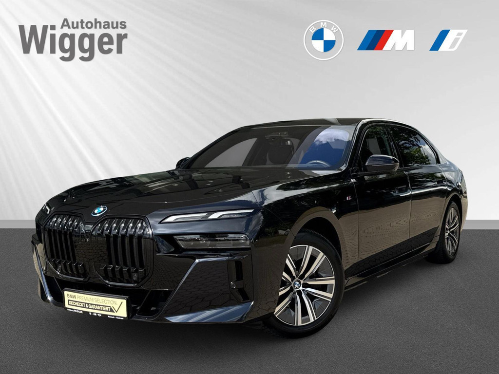 BMW i7