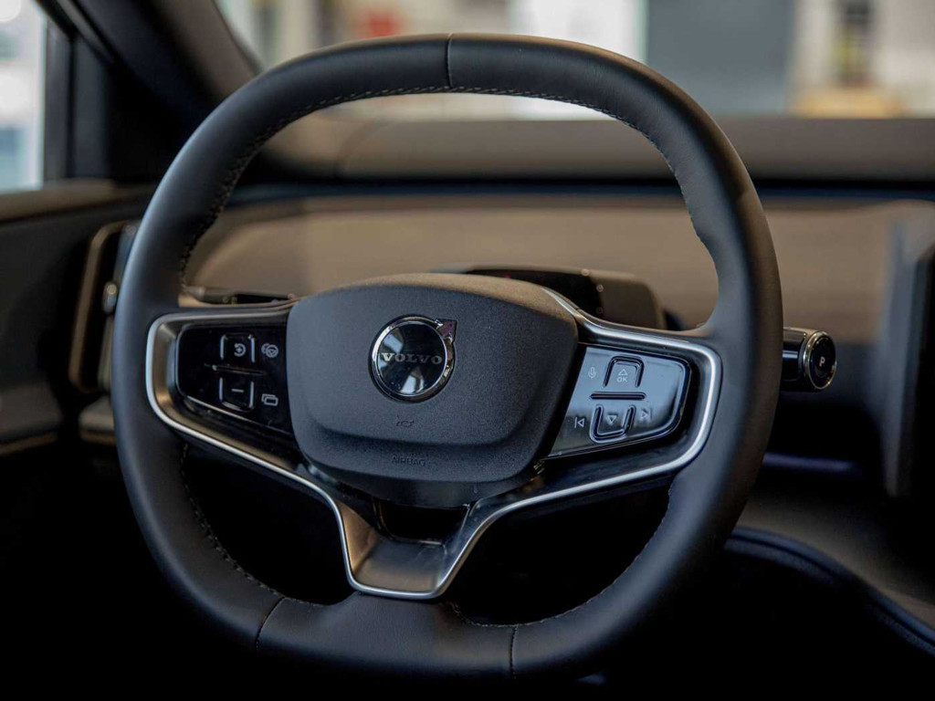 Volvo EX30