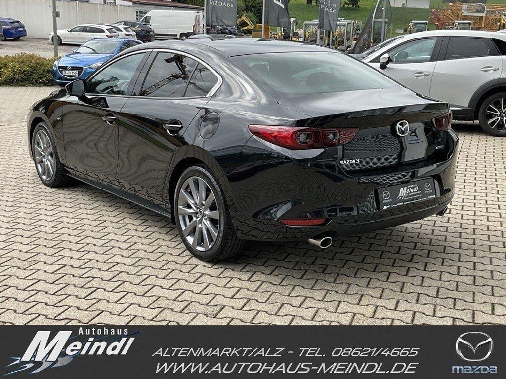 Mazda 3 SkyActiv Exclusive-line 2.5L e-Skyactiv