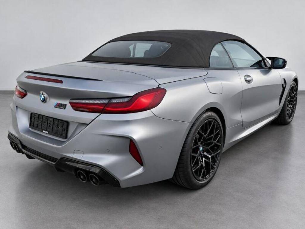 BMW M8