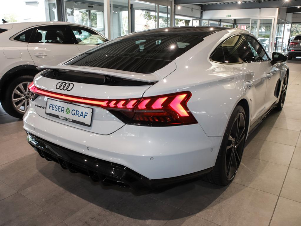 Audi e-tron GT