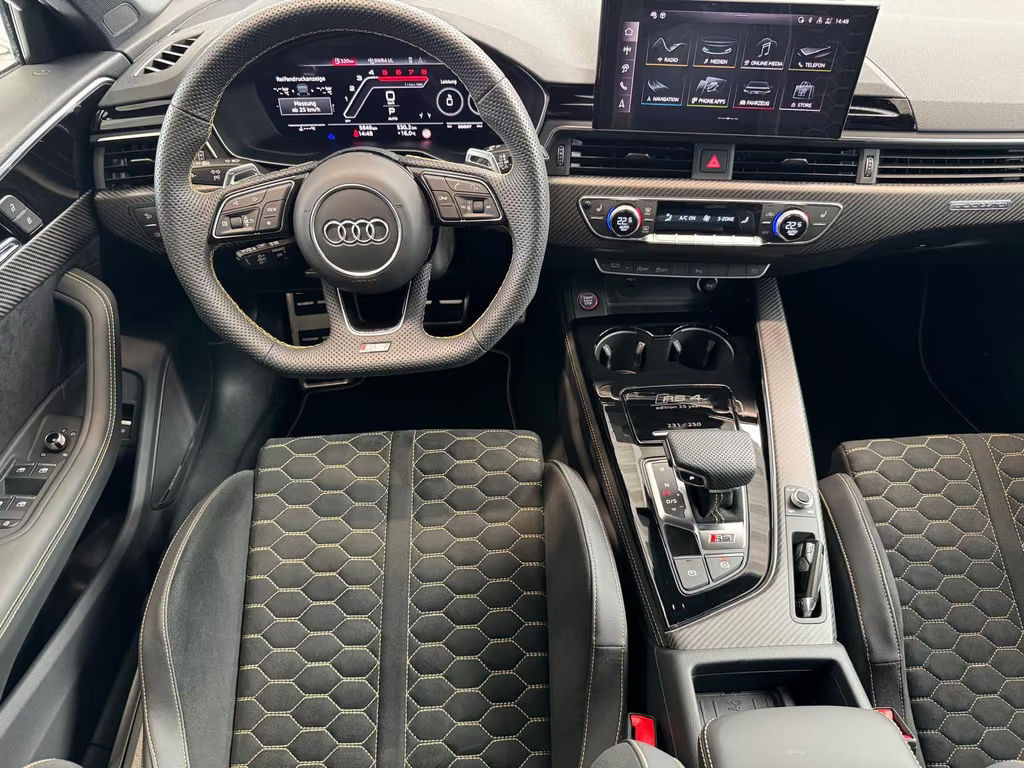 Audi RS4