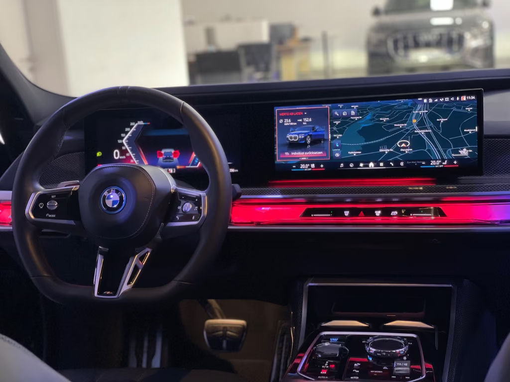 BMW i7