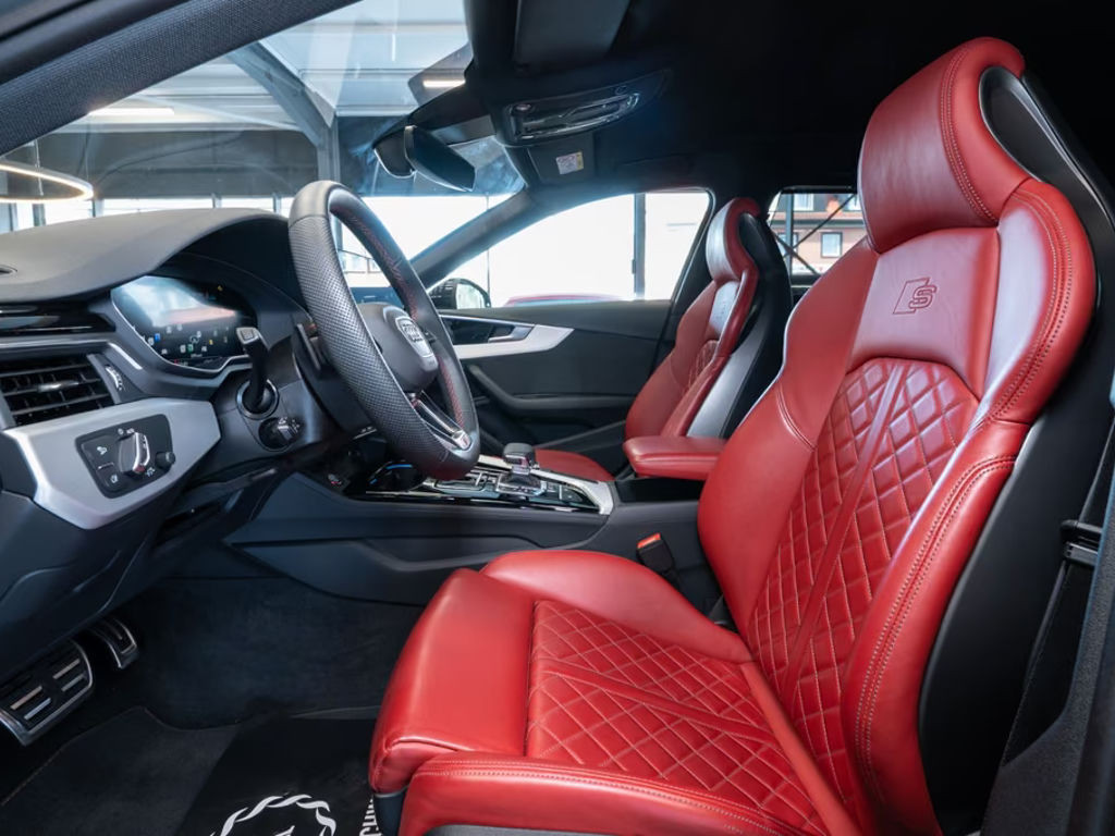 Audi S4