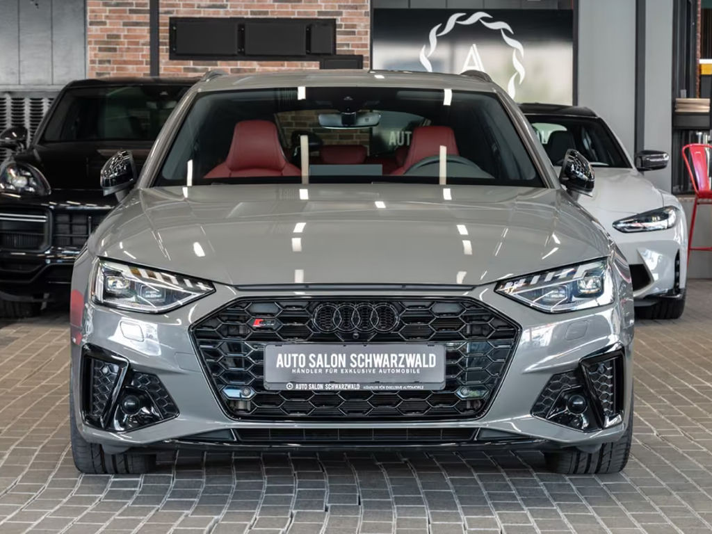 Audi S4