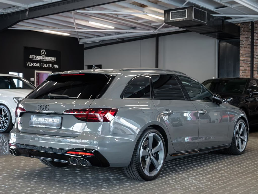 Audi S4