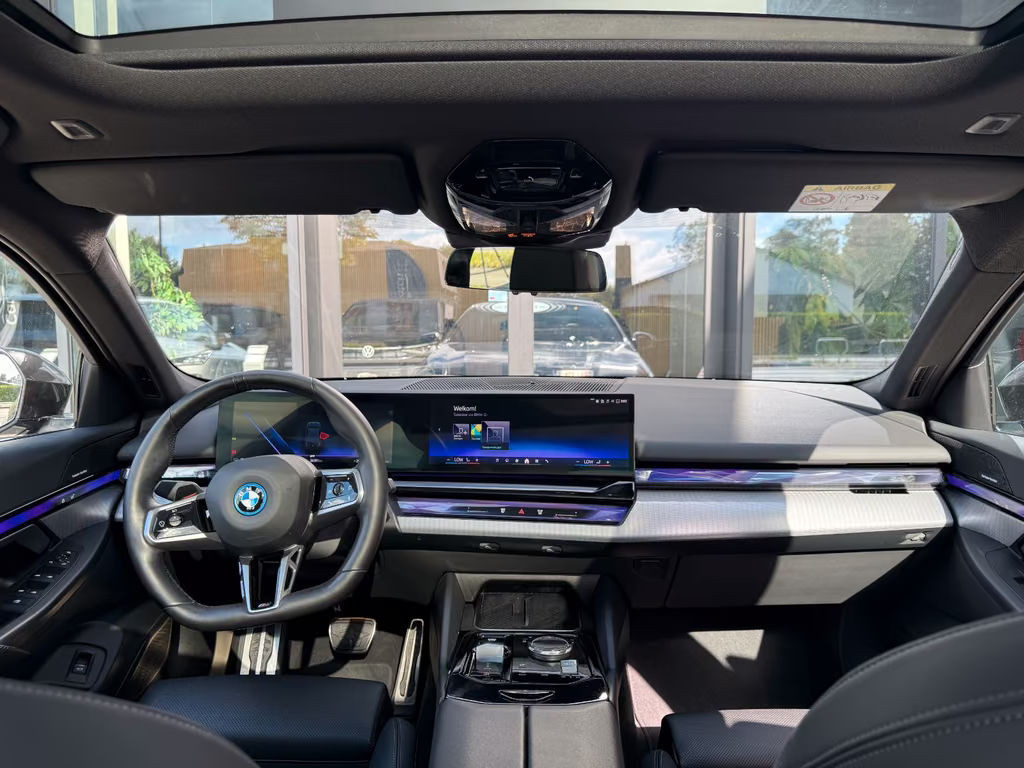BMW i5