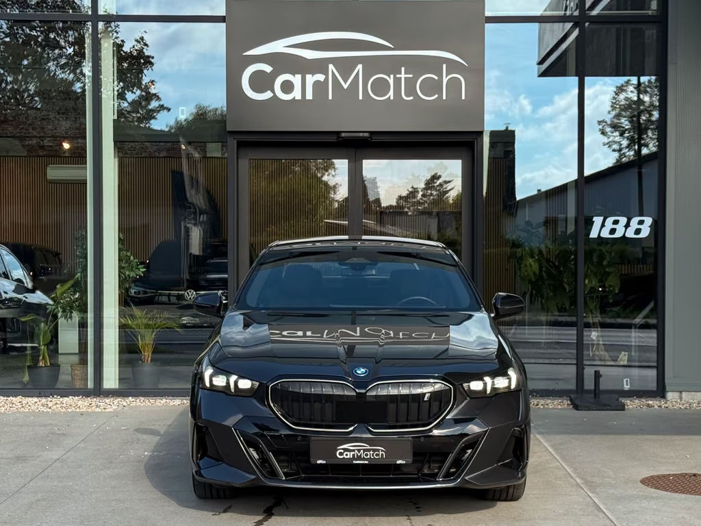 BMW i5