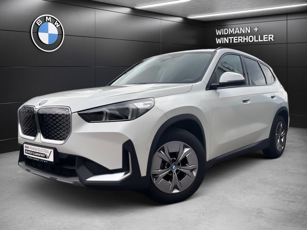 BMW iX1 xDrive30