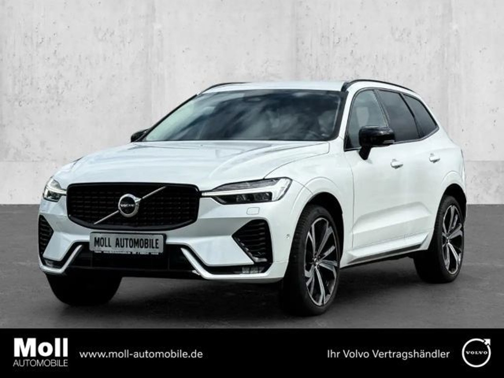 Volvo XC60 Plus Dark