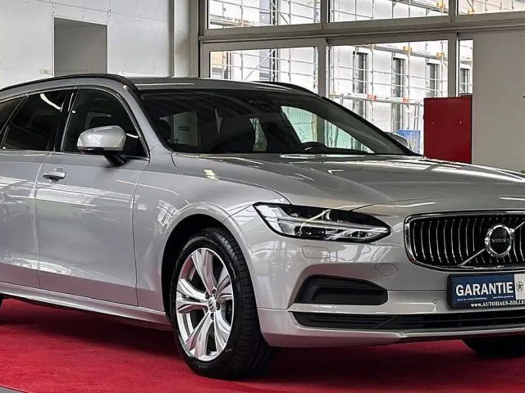 Volvo V90 AWD Core