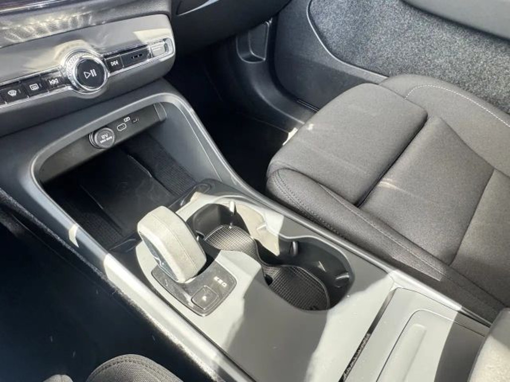Volvo EX40