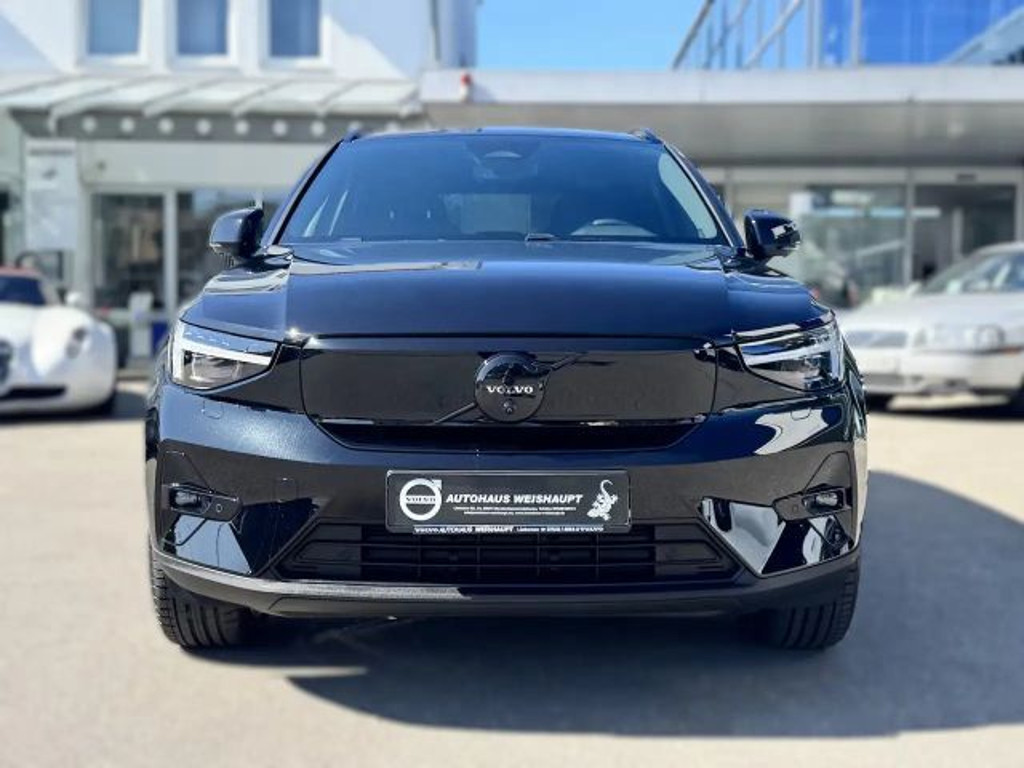 Volvo EX40