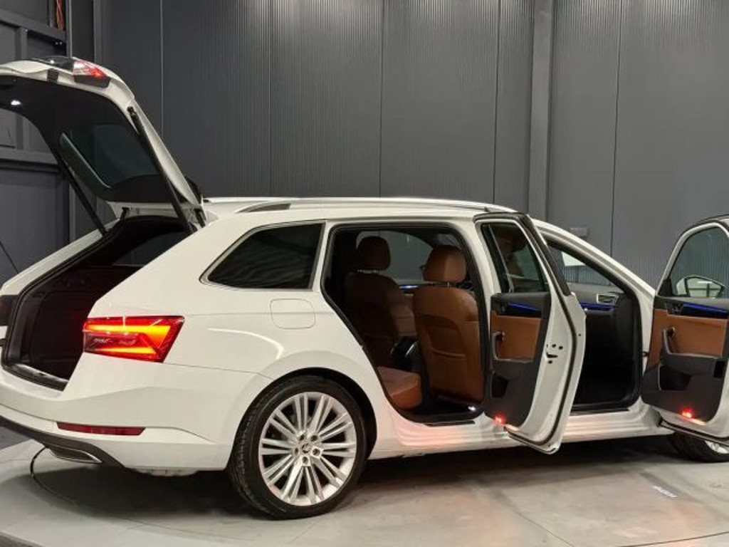 Skoda Superb Combi