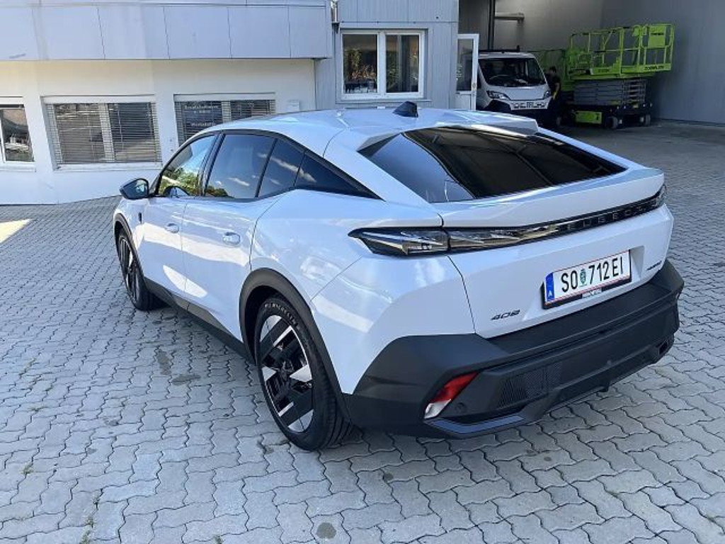 Peugeot 408